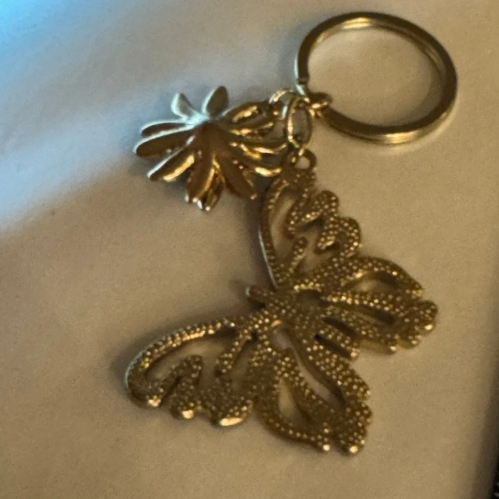 Butterfly Keychain Gold Tone Flower‎ Charm Purse Bag Accessory